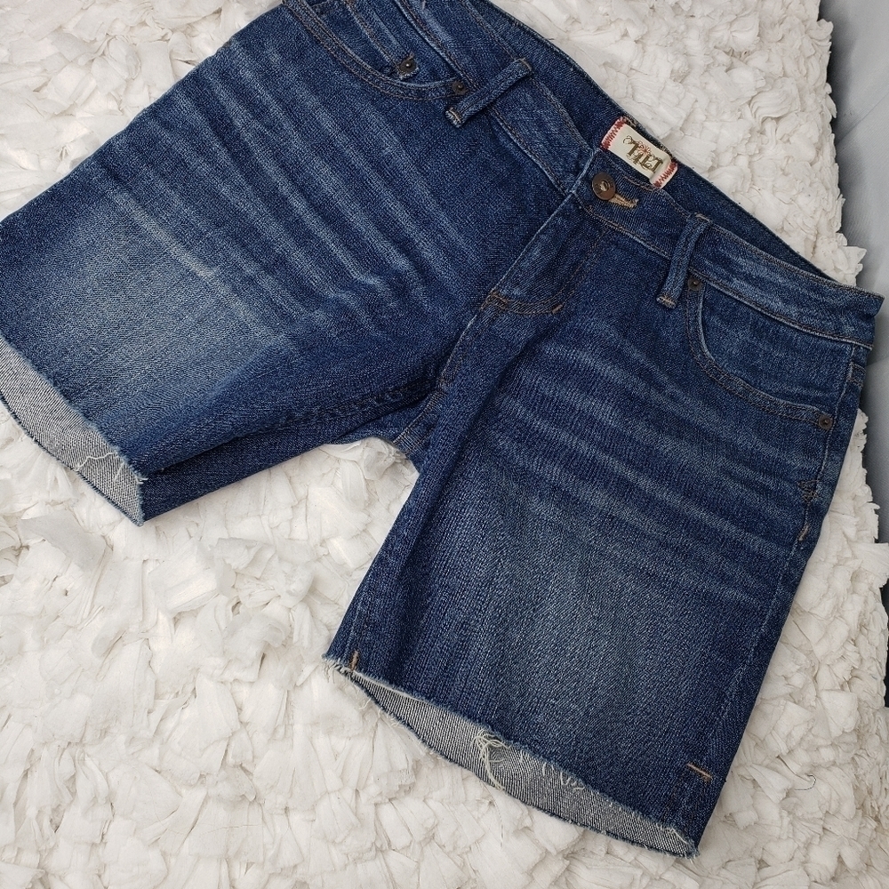 𝅺Tilt Blue Jean Shorts Size 5